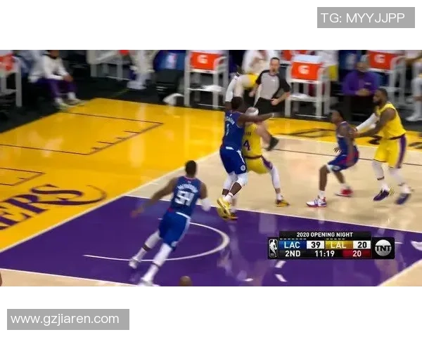 重庆篮球队防守反击分析及其在比赛中的得失表现探讨