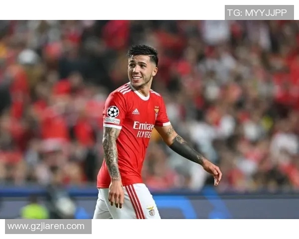 足总杯激战：本菲卡小胜切尔西红牌事件引发全场热议与战术分析