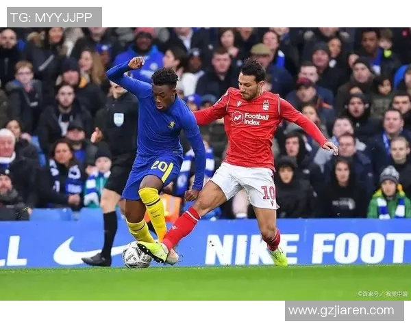 足总杯精彩对决多特蒙德大胜那不勒斯乌龙球引发争议与热议 足总杯精彩对决多特蒙德大胜那不勒斯乌龙球引发争议与热议