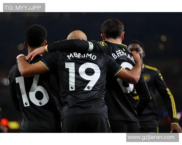 西甲激战那不勒斯大胜切尔西点球大战引发转会热议与关注